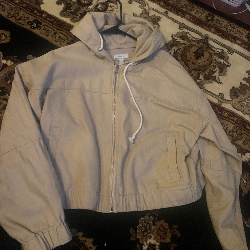 zip up jacket hoodie